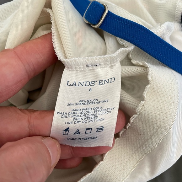 Lands End Tankini Top Size 8 Shelf Bra Padded Underwire - Picture 3 of 8